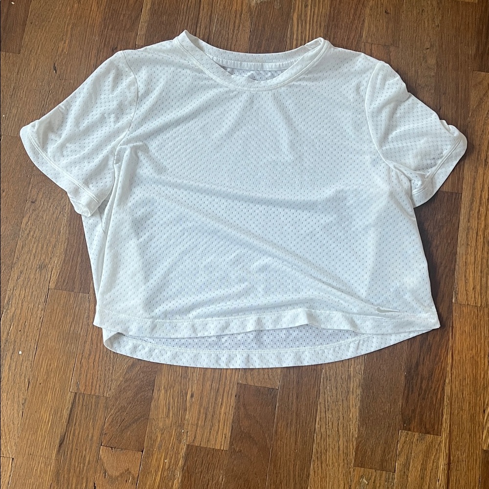 Nike White Mesh Short Sleeve Crop top- s